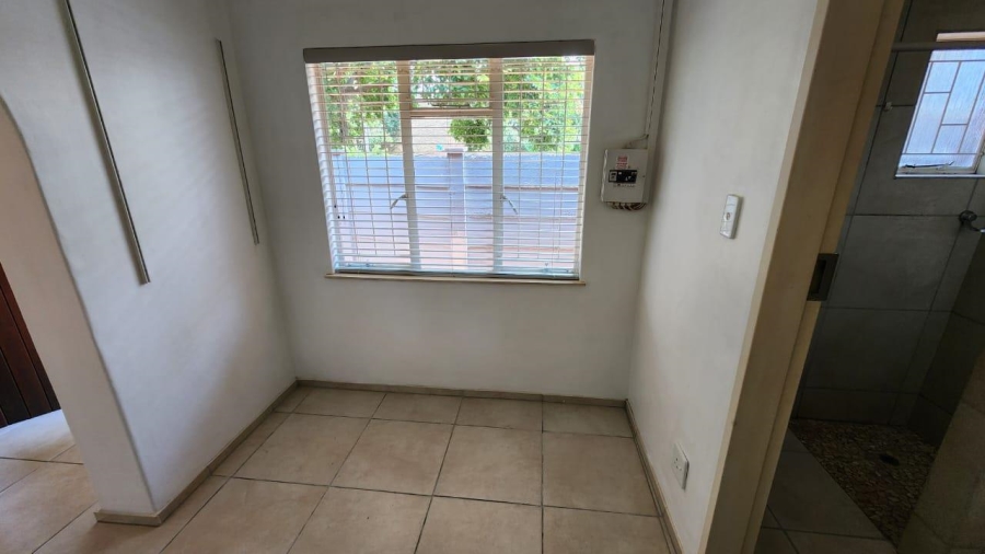 1 Bedroom Property for Sale in Eldoraigne Gauteng