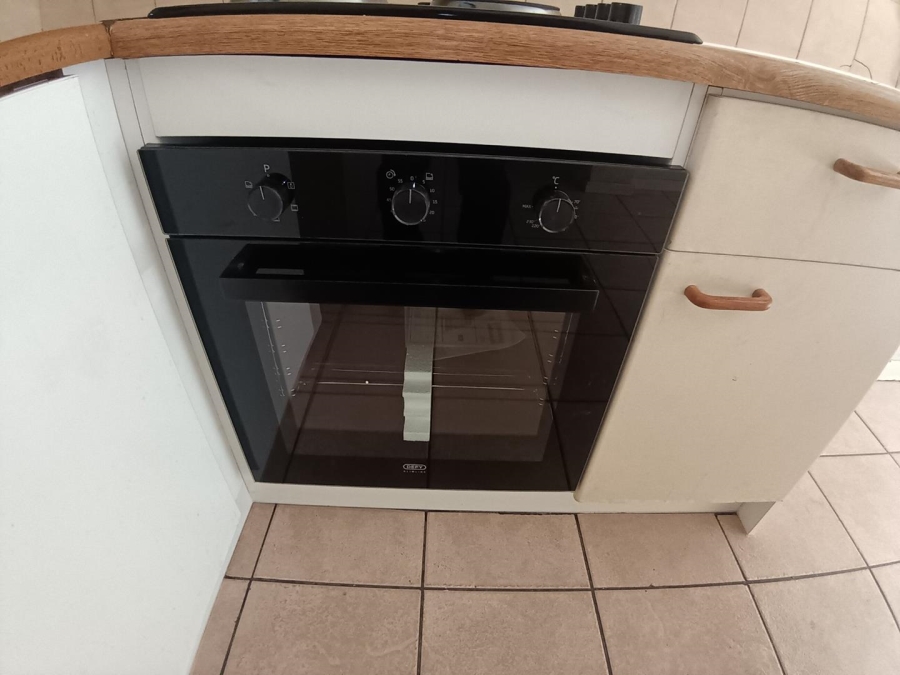 1 Bedroom Property for Sale in Hatfield Gauteng