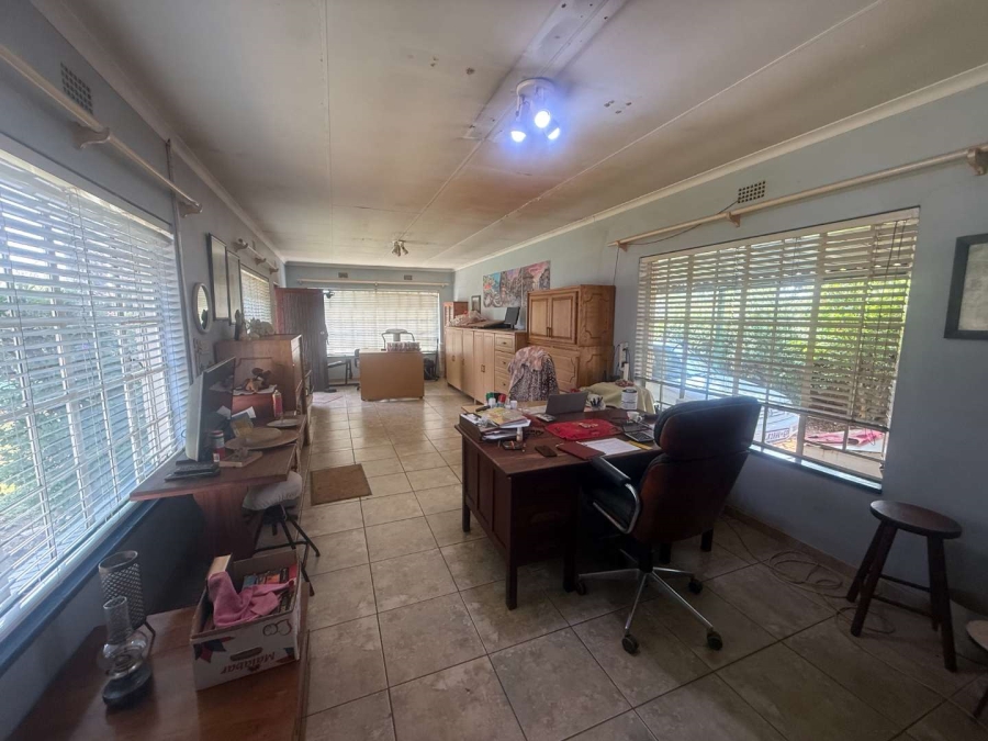 3 Bedroom Property for Sale in Rondebult Gauteng