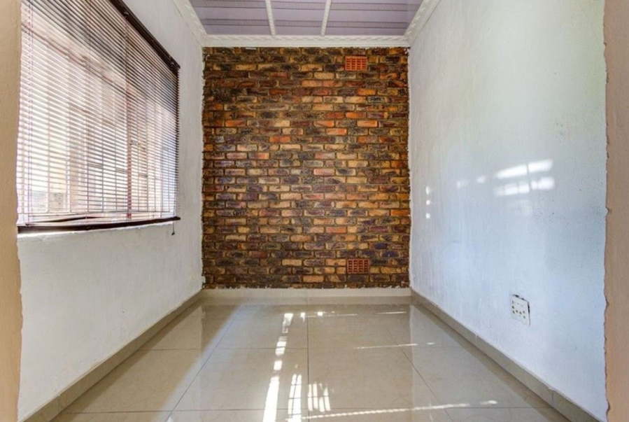 3 Bedroom Property for Sale in Birchleigh North Gauteng