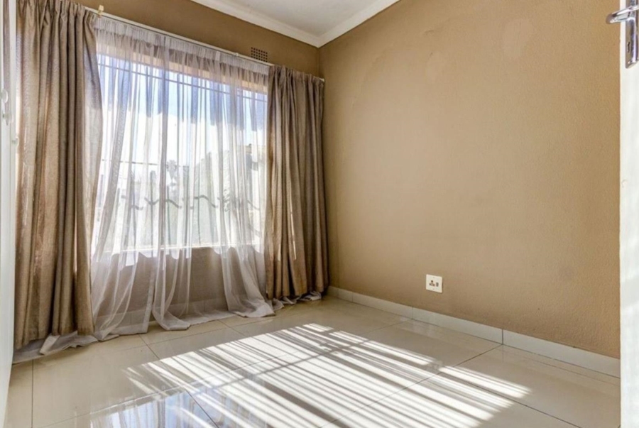 3 Bedroom Property for Sale in Birchleigh North Gauteng
