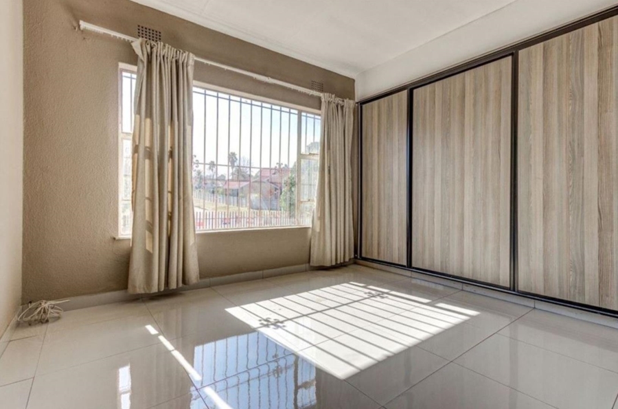 3 Bedroom Property for Sale in Birchleigh North Gauteng