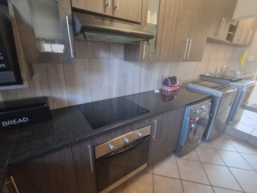 4 Bedroom Property for Sale in Amberfield Gauteng