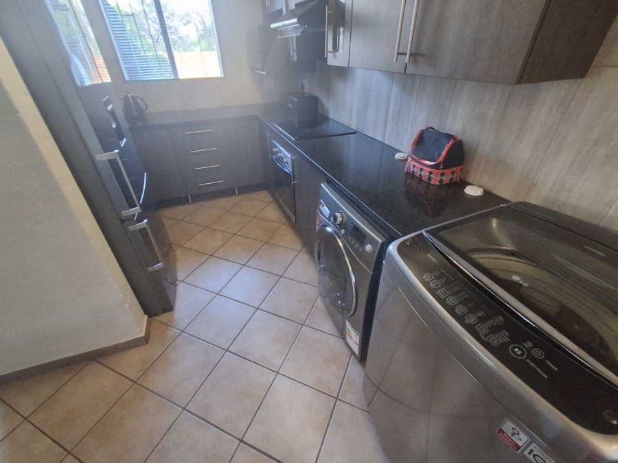 4 Bedroom Property for Sale in Amberfield Gauteng