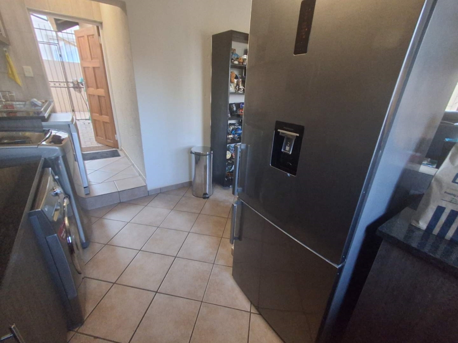 4 Bedroom Property for Sale in Amberfield Gauteng