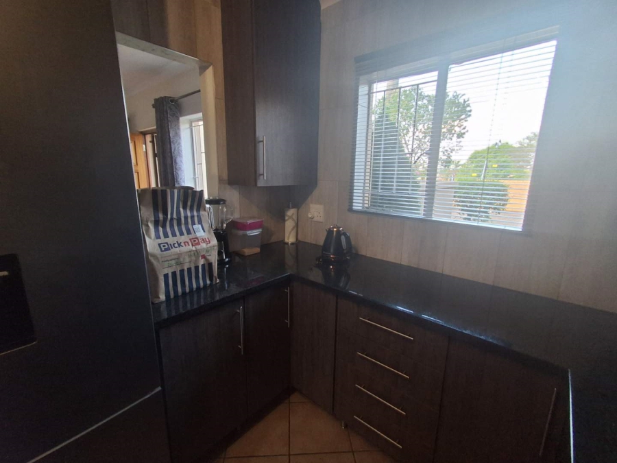 4 Bedroom Property for Sale in Amberfield Gauteng