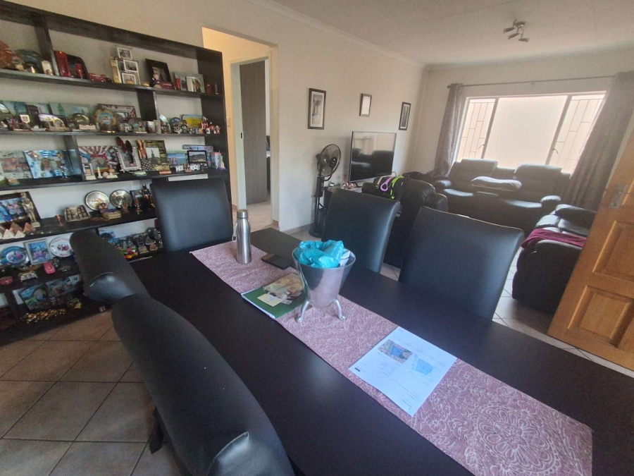 4 Bedroom Property for Sale in Amberfield Gauteng