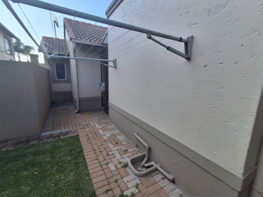 4 Bedroom Property for Sale in Amberfield Gauteng
