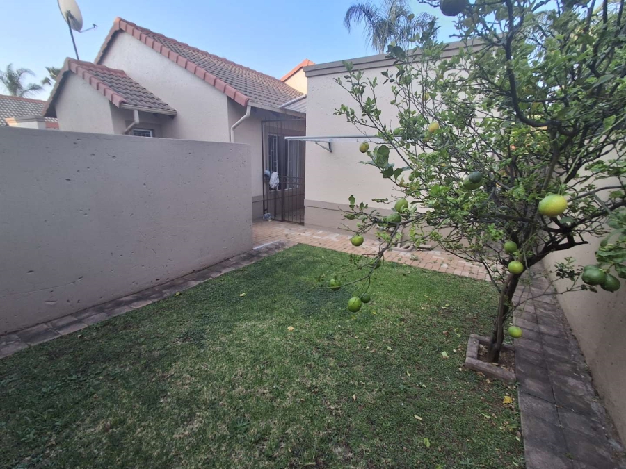 4 Bedroom Property for Sale in Amberfield Gauteng