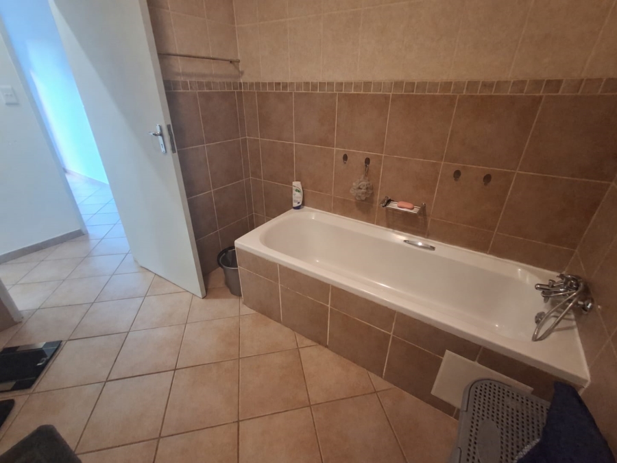 4 Bedroom Property for Sale in Amberfield Gauteng