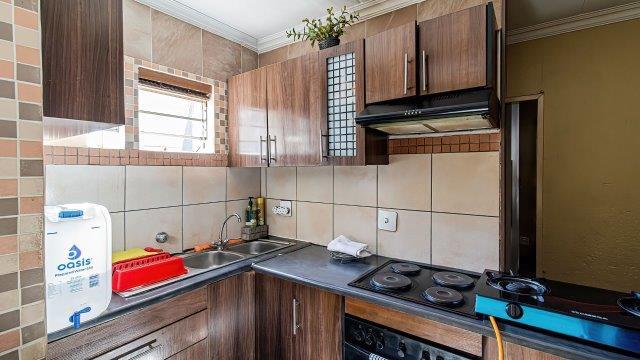 3 Bedroom Property for Sale in Mulbarton Gauteng