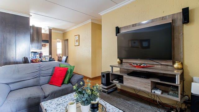 3 Bedroom Property for Sale in Mulbarton Gauteng