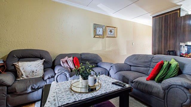 3 Bedroom Property for Sale in Mulbarton Gauteng