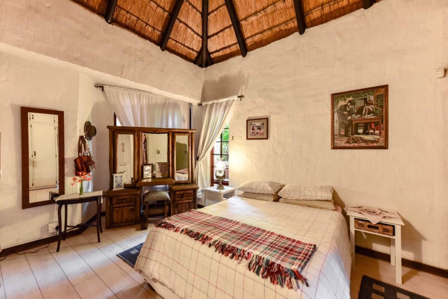 4 Bedroom Property for Sale in Faerie Glen Gauteng