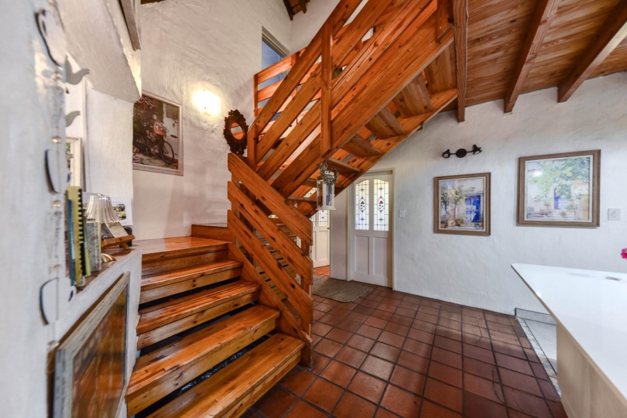 4 Bedroom Property for Sale in Faerie Glen Gauteng