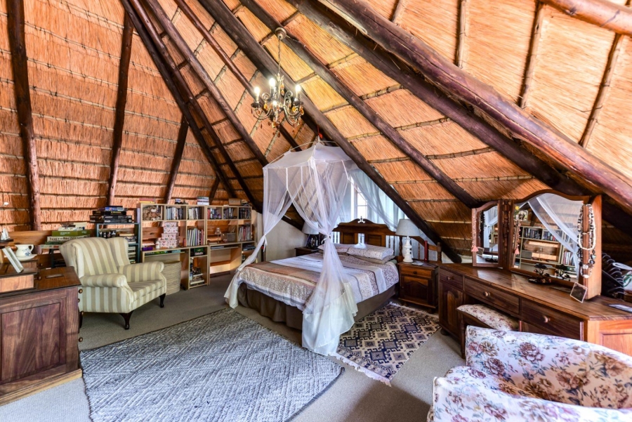 4 Bedroom Property for Sale in Faerie Glen Gauteng