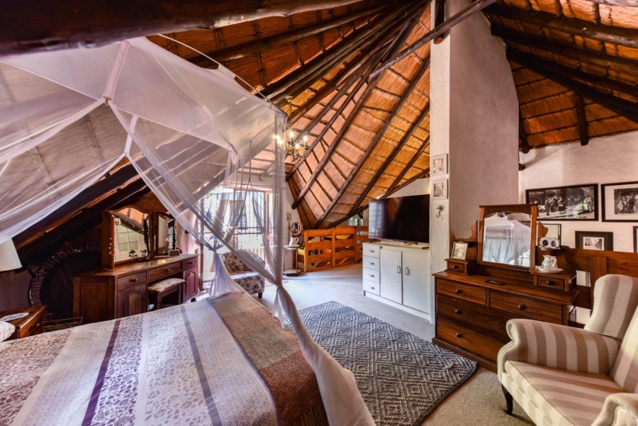 4 Bedroom Property for Sale in Faerie Glen Gauteng
