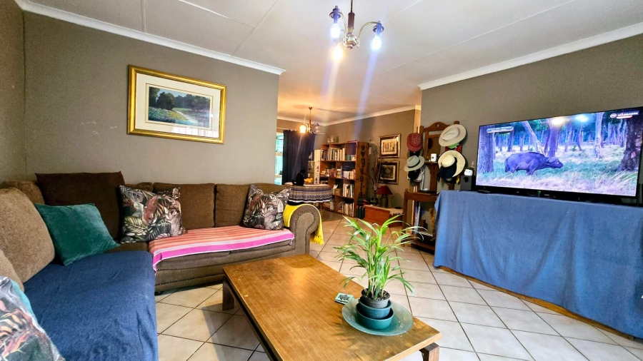 3 Bedroom Property for Sale in Faerie Glen Gauteng
