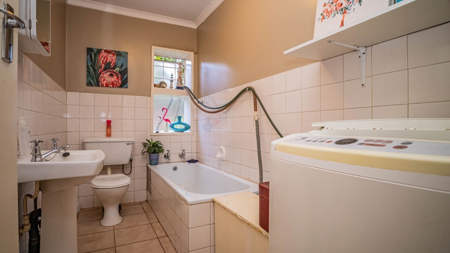 3 Bedroom Property for Sale in Faerie Glen Gauteng