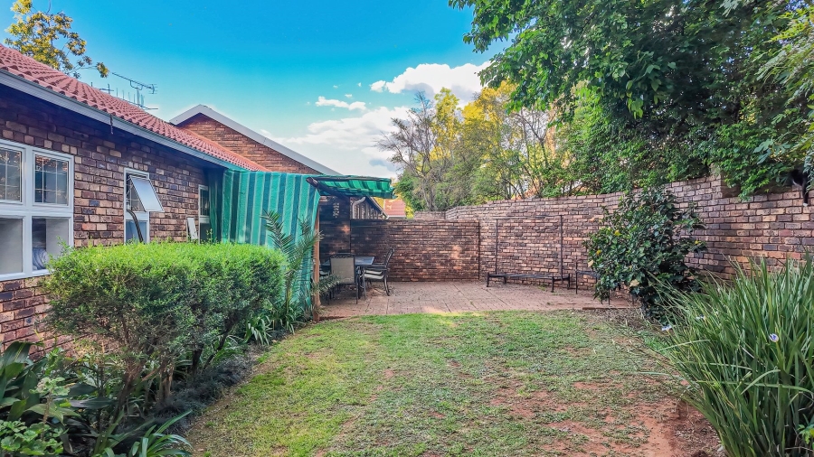 3 Bedroom Property for Sale in Faerie Glen Gauteng