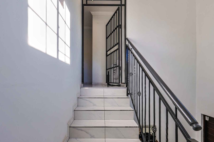 3 Bedroom Property for Sale in Waterkloof Gauteng