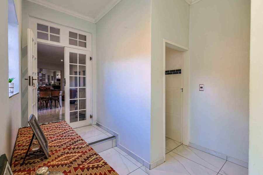 3 Bedroom Property for Sale in Waterkloof Gauteng