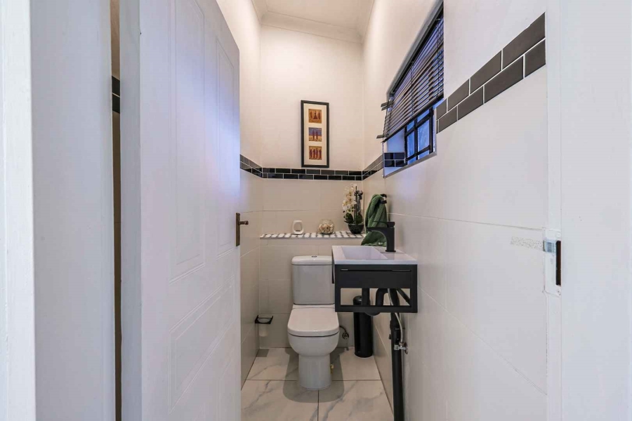 3 Bedroom Property for Sale in Waterkloof Gauteng