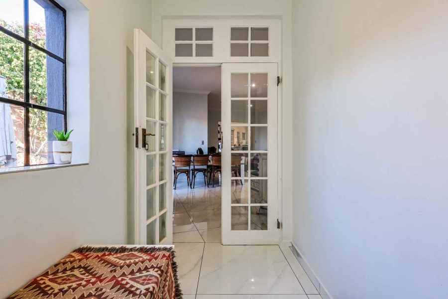3 Bedroom Property for Sale in Waterkloof Gauteng