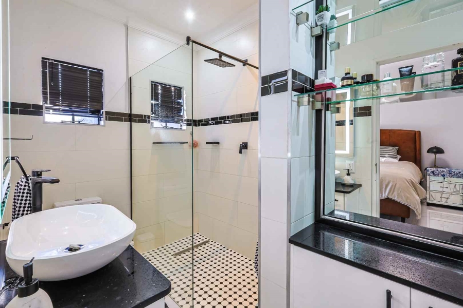 3 Bedroom Property for Sale in Waterkloof Gauteng