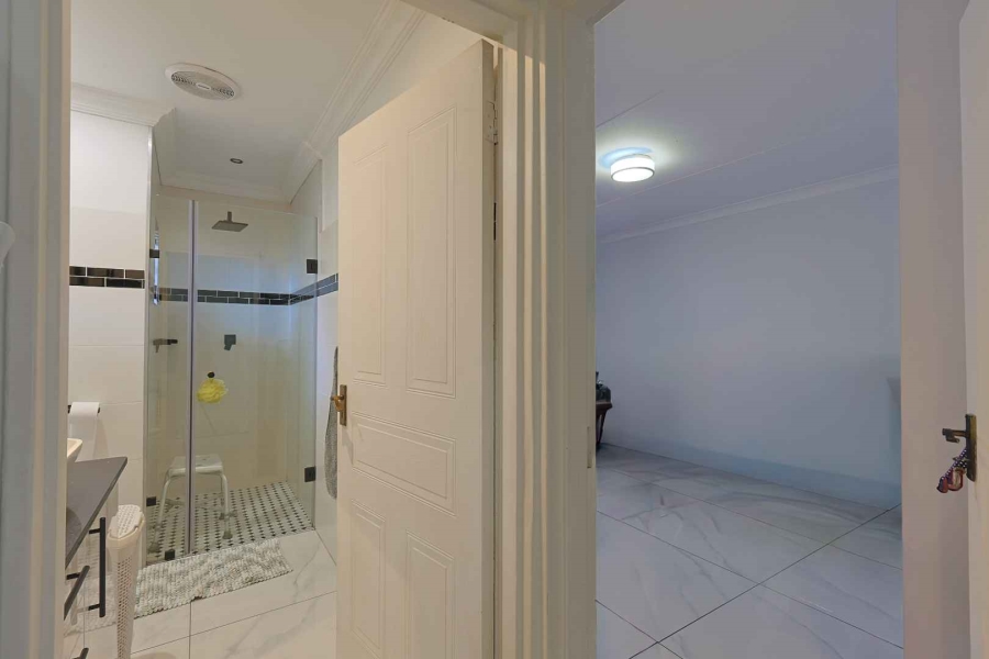 3 Bedroom Property for Sale in Waterkloof Gauteng
