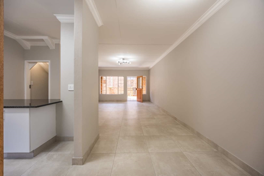 To Let 2 Bedroom Property for Rent in Silver Lakes Gauteng