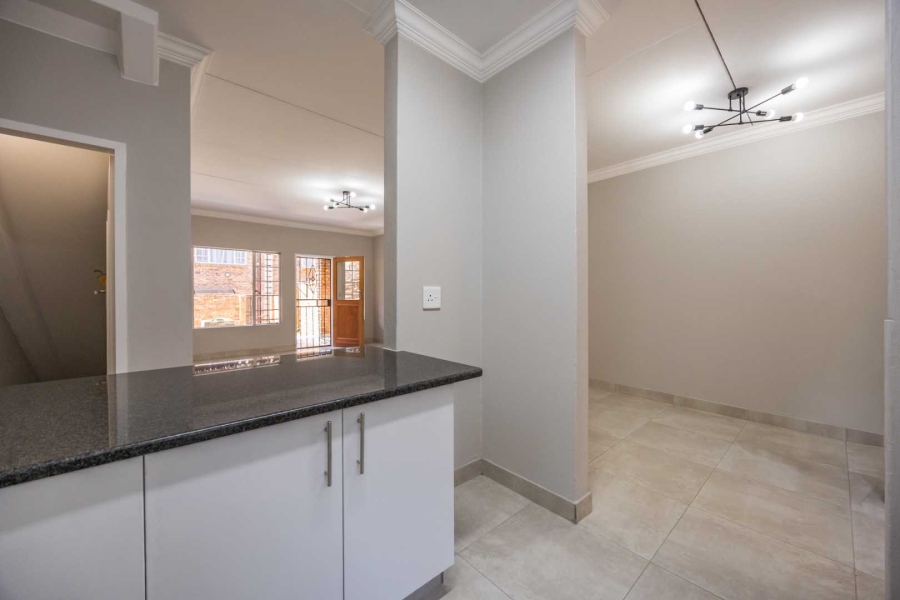 To Let 2 Bedroom Property for Rent in Silver Lakes Gauteng