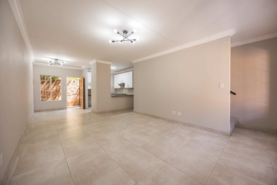 To Let 2 Bedroom Property for Rent in Silver Lakes Gauteng