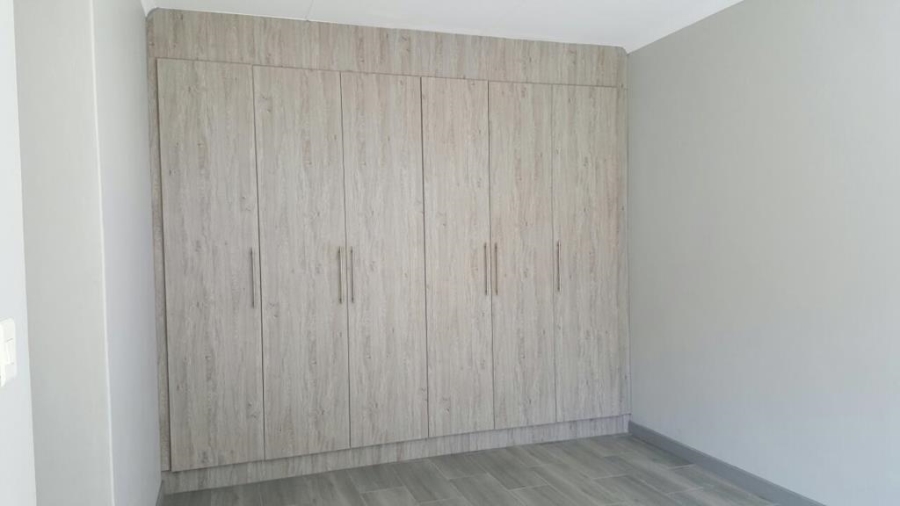 To Let 4 Bedroom Property for Rent in Gallo Manor Gauteng