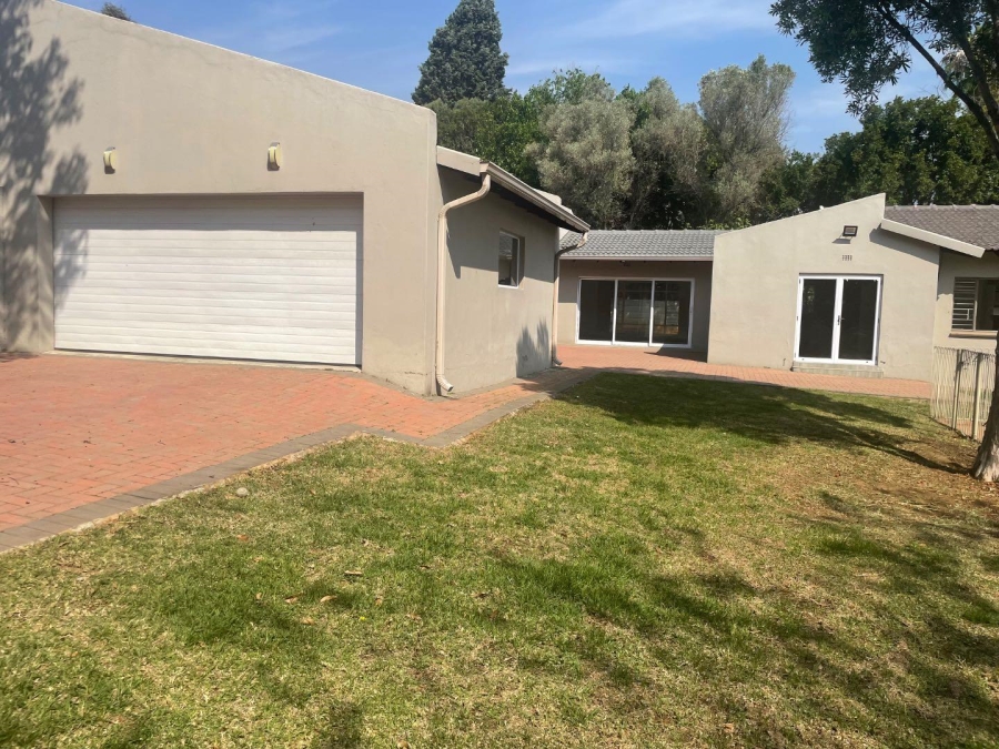 4 Bedroom Property for Sale in Gallo Manor Gauteng