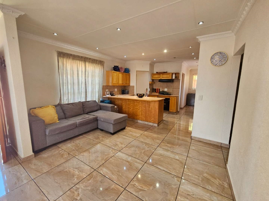 2 Bedroom Property for Sale in Florauna Gauteng
