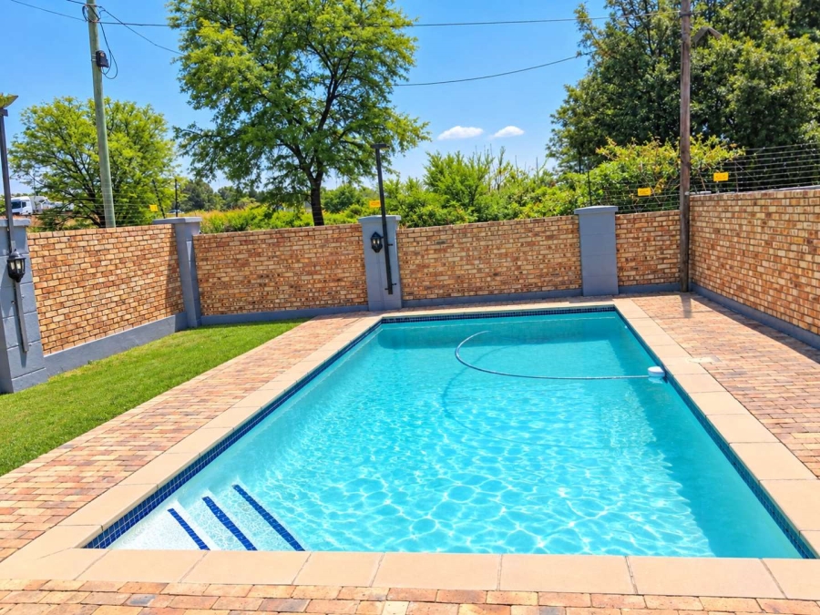 3 Bedroom Property for Sale in Ruimsig Gauteng