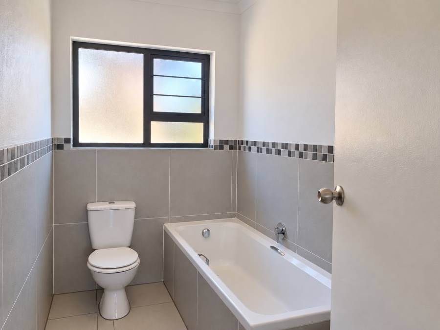 3 Bedroom Property for Sale in Ruimsig Gauteng