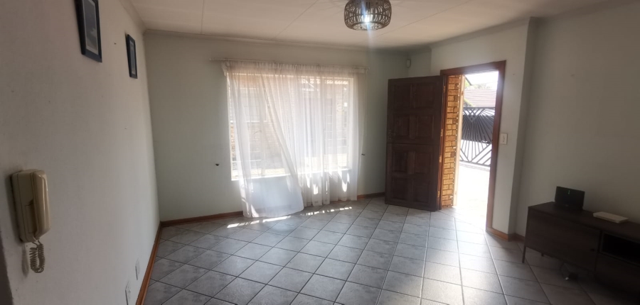 3 Bedroom Property for Sale in New Redruth Gauteng