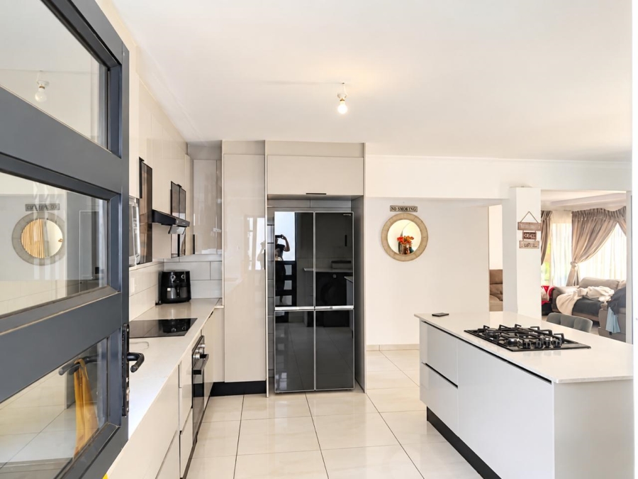 4 Bedroom Property for Sale in Soshanguve WW Gauteng