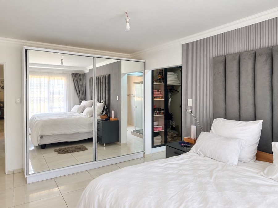 4 Bedroom Property for Sale in Soshanguve WW Gauteng