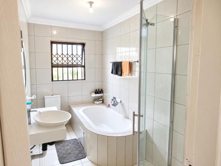 4 Bedroom Property for Sale in Soshanguve WW Gauteng