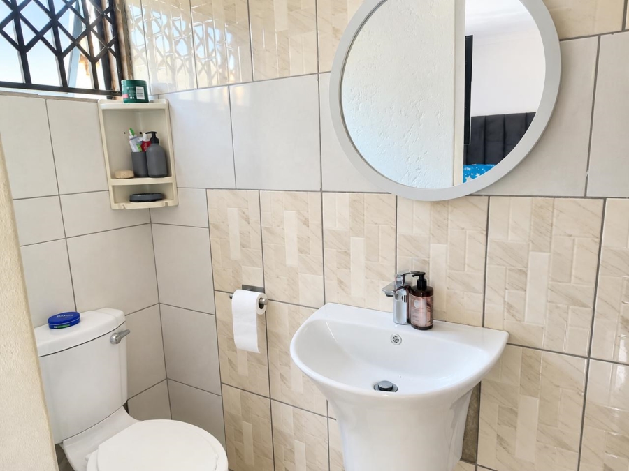 4 Bedroom Property for Sale in Soshanguve WW Gauteng