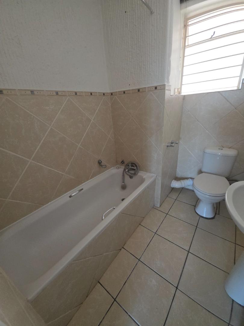 3 Bedroom Property for Sale in Bramley Park Gauteng