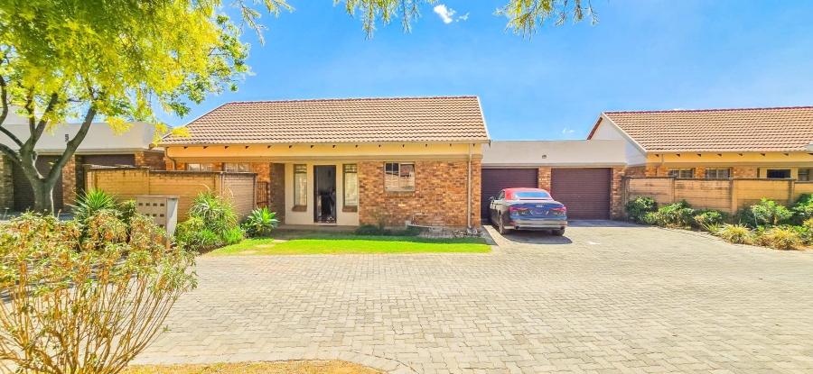 2 Bedroom Property for Sale in Equestria Gauteng
