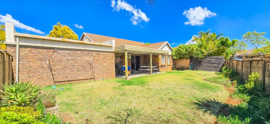 2 Bedroom Property for Sale in Equestria Gauteng