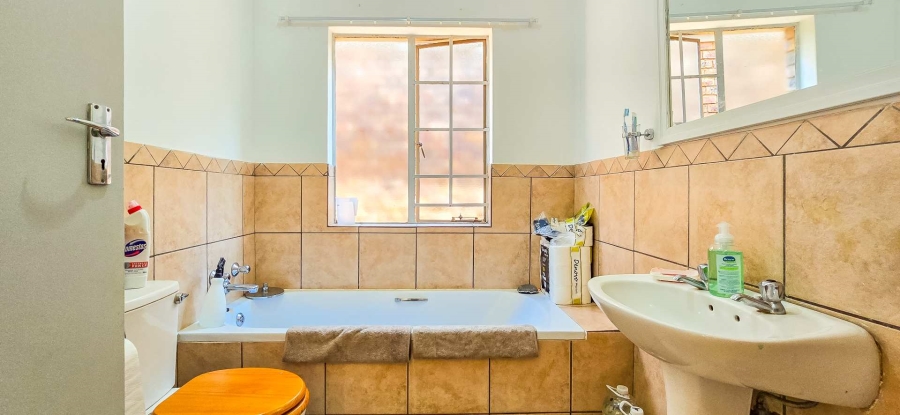 2 Bedroom Property for Sale in Equestria Gauteng