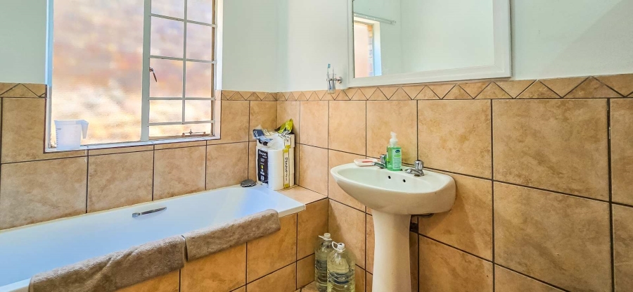 2 Bedroom Property for Sale in Equestria Gauteng