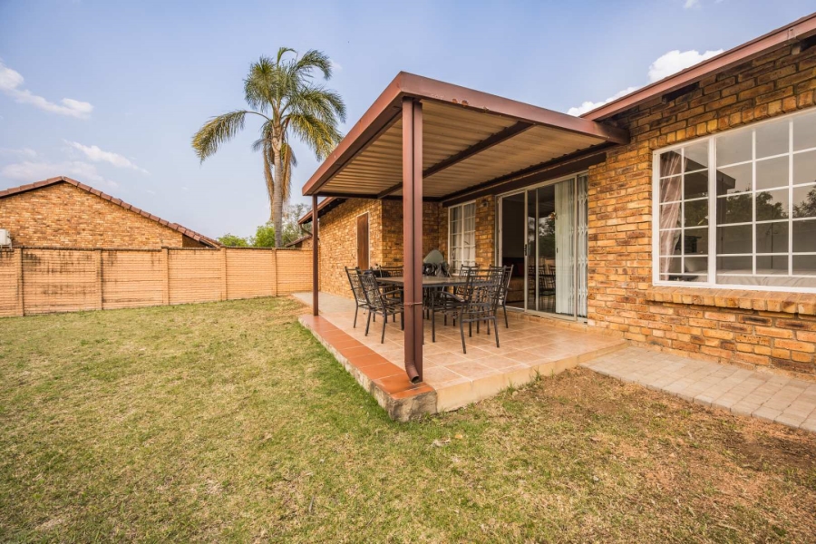 2 Bedroom Property for Sale in Equestria Gauteng