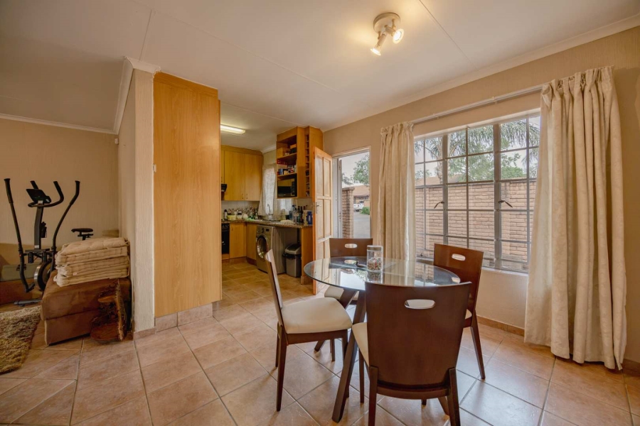 2 Bedroom Property for Sale in Equestria Gauteng
